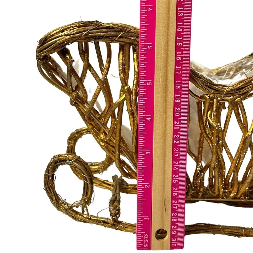 Wicker Sleigh Basket Natural Rattan Santa‎ Claus Christmas Floral Arrangement